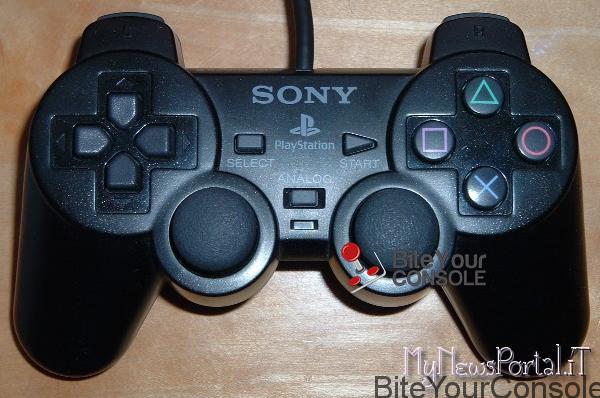 Sony_Dual_Shock_2